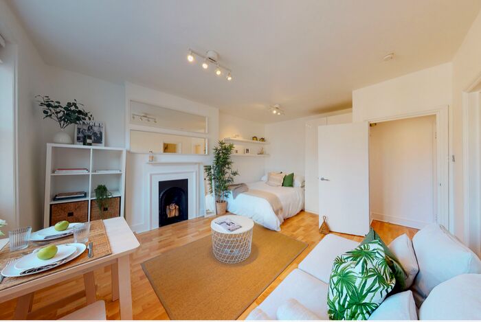 Studio To Rent In Nottingham Place, Marylebone, London, W1U