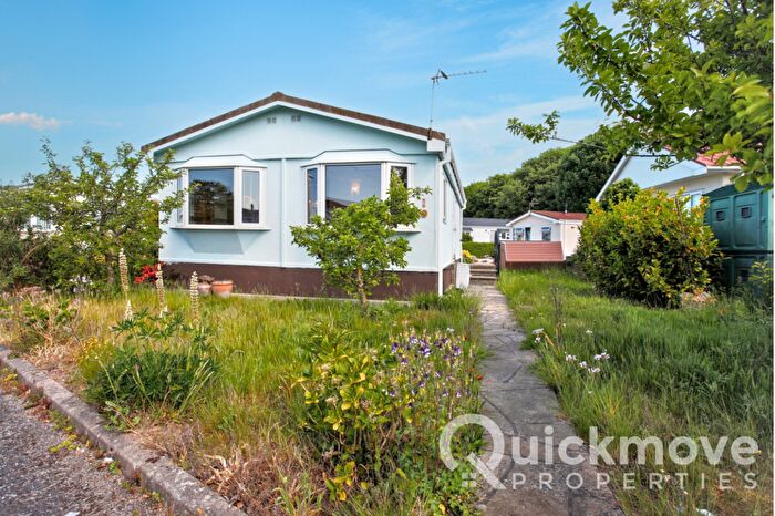 2 Bedroom Park Home For Sale In Blackpool, Lancashire, FY4