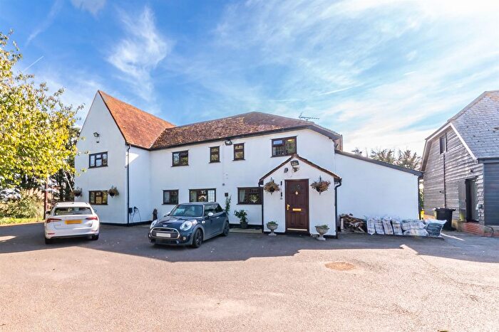 6 Bedroom Detached House For Sale In Marshes, Burnham-On-Crouch, CM0