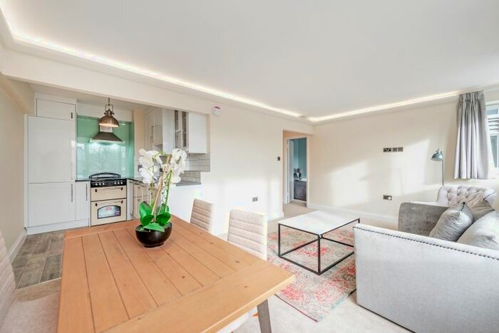 1 Bedroom Flat To Rent In Southwick Street, London, W2