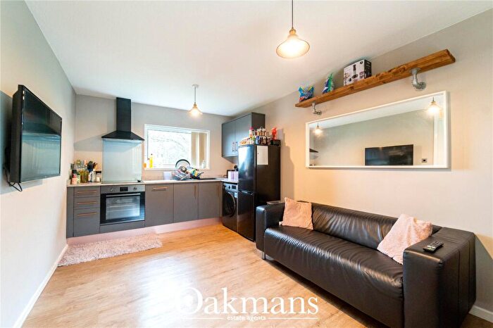 2 Bedroom Apartment To Rent In Metchley Drive, Birmingham, West Midlands, B17