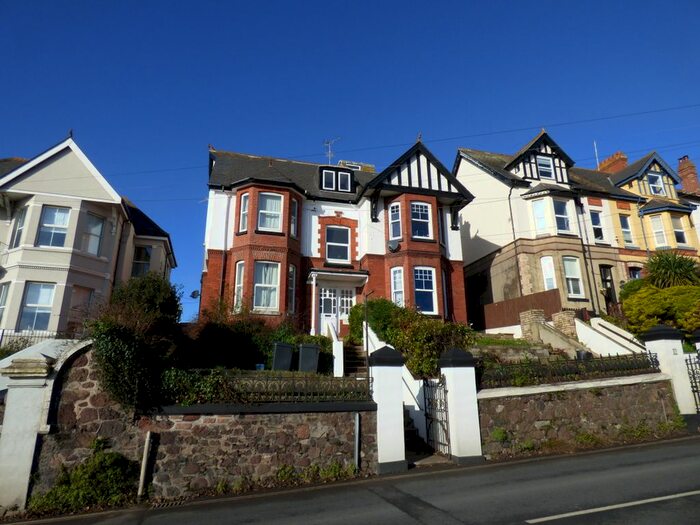 1 Bedroom Flat To Rent In Dawlish Road, Teignmouth, TQ14