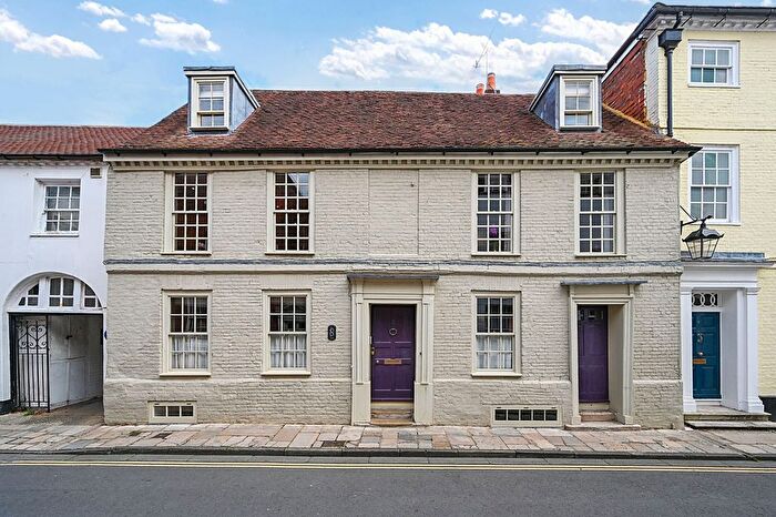 6 Bedroom Town House For Sale In North Pallant, West Sussex, PO19