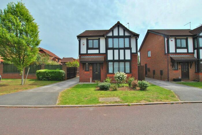 3 Bedroom Detached House To Rent In Brockhole Close, West Bridgford, Nottingham, Nottinghamshire, NG2