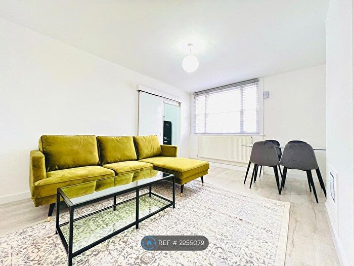 3 Bedroom Flat To Rent In Kennington Road, London, SE11