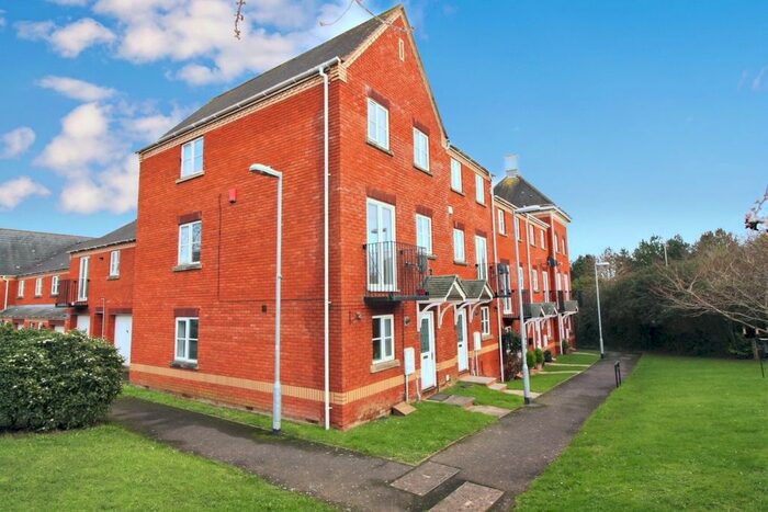 3 Bedroom End Of Terrace House To Rent In Lewis Crescent, Exeter, EX2