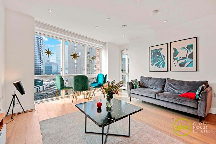 1 Bedroom Flat For Sale In Royal Captain Court, Canary Wharf, London, E14