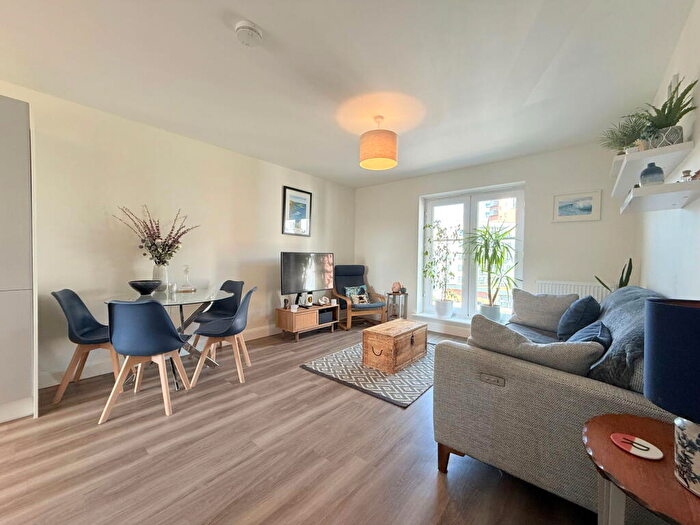 2 Bedroom Flat For Sale In Armstrong Court, Victoria Crescent, Shirley, B90