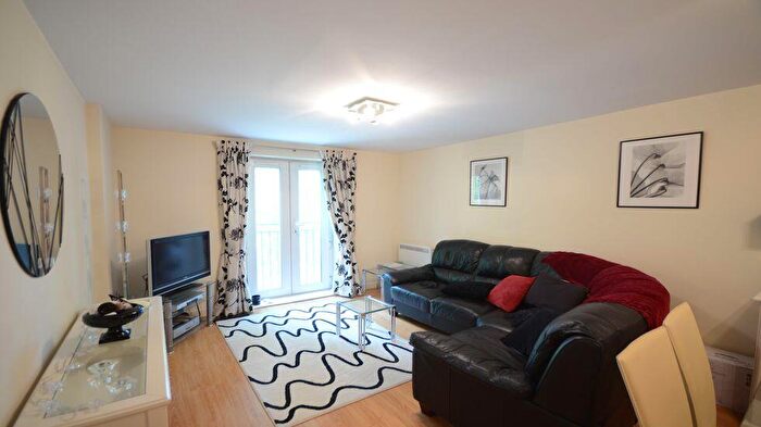 2 Bedroom Apartment To Rent In Park View, SL6