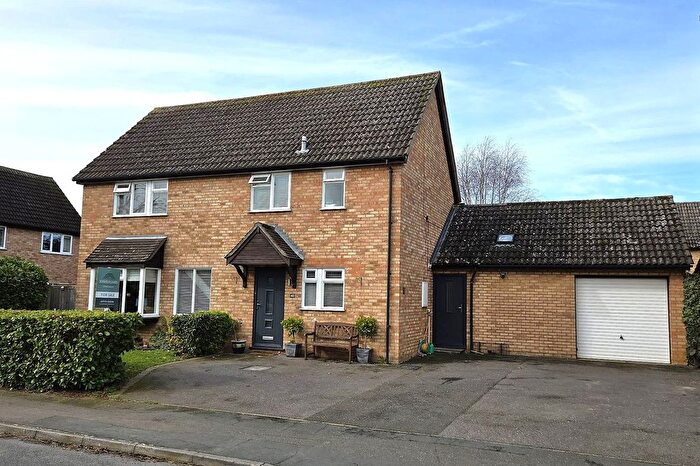 4 Bedroom Detached House For Sale In School Close, Gamlingay, SG19