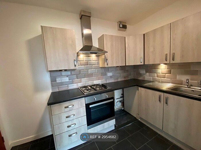 1 Bedroom Flat To Rent In Leymoor Road, Golcar, Huddersfield, HD7