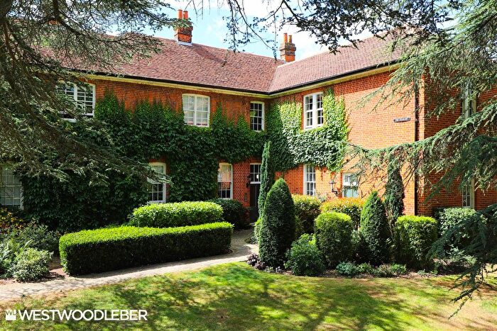 1 Bedroom Flat For Sale In Balls Park, Hertford, SG13