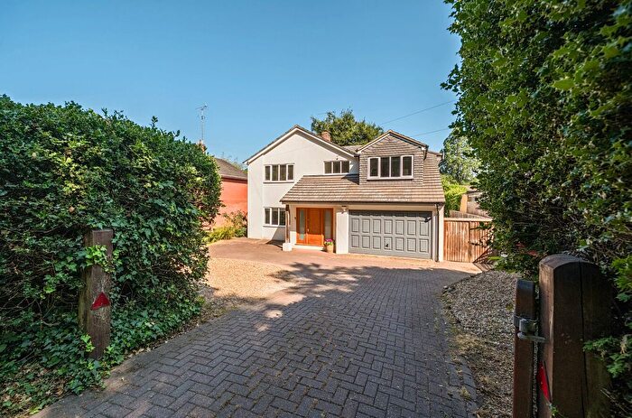 4 Bedroom Detached House For Sale In Old Bisley Road, Frimley, Camberley, Surrey, GU16