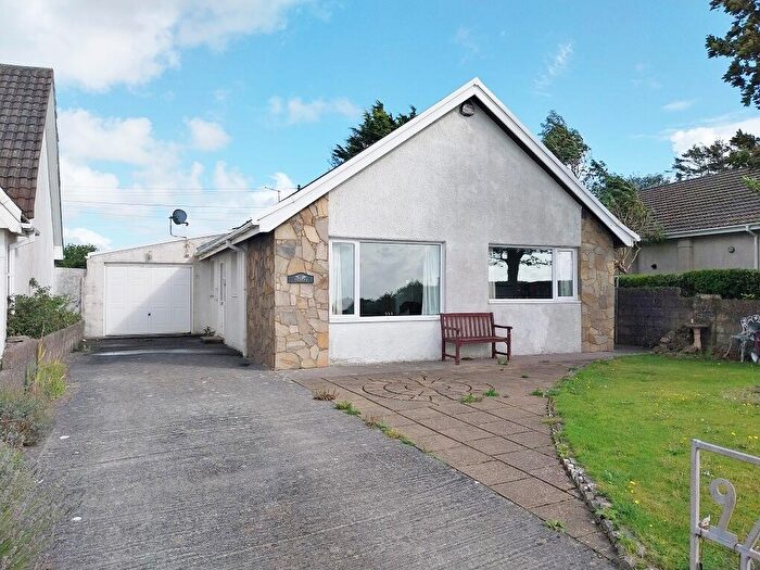 3 Bedroom Detached Bungalow For Sale In Heol Ton, CF33