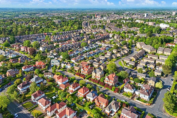 5 Bedroom Property For Sale In Harlow Oval, Harrogate, HG2