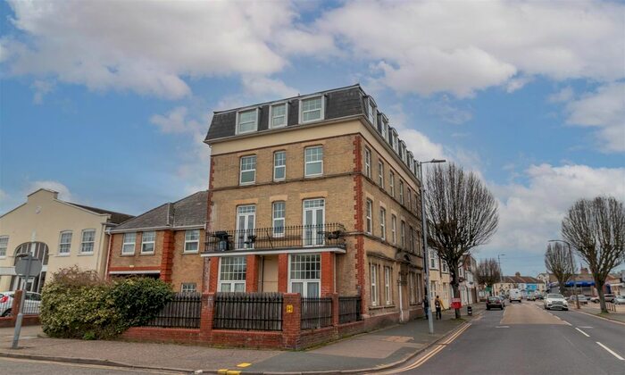 2 Bedroom Flat To Rent In Victoria Heights, Carnarvon Road, Clacton-On-Sea, CO15