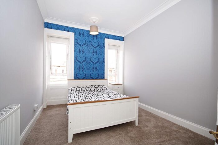 2 Bedroom Flat To Rent In Rhynie Drive, Ibrox, Glasgow, G51