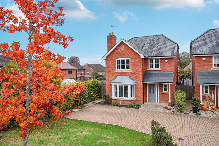 4 Bedroom Detached House For Sale In Heatherfield Place, Hazel Gardens, Sonning Common, Oxfordshire, RG4