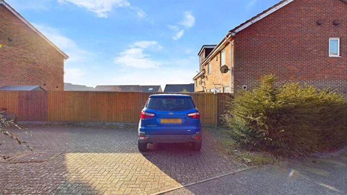 2 Bedroom End Of Terrace House For Sale In Great Stockwood Road, Cheshunt, EN7