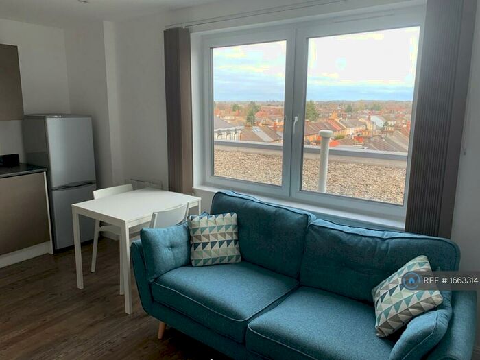 1 Bedroom Flat To Rent In West Central, Slough, SL2