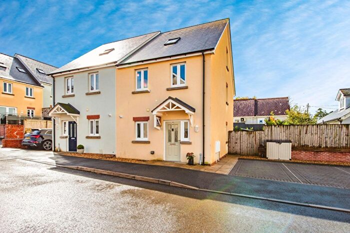 4 Bedroom Semi-Detached House For Sale In Maes Yr Orsaf, Narberth, Pembrokeshire, SA67