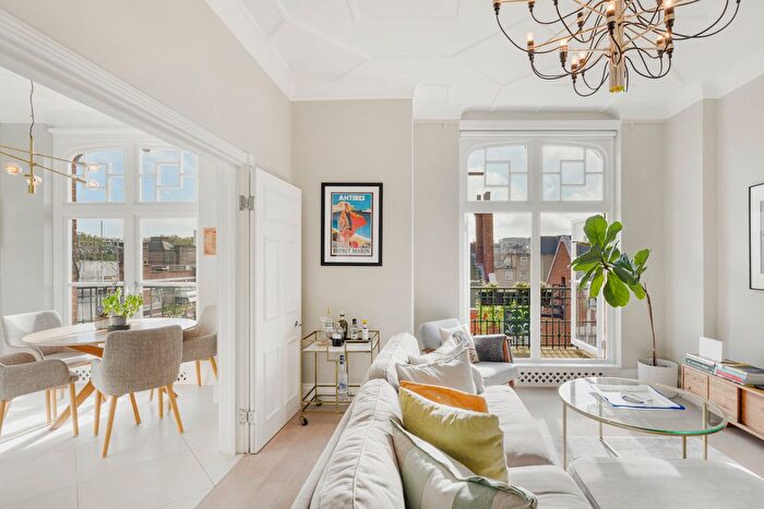 2 Bedroom Flat To Rent In Portman Mansions, Chiltern Street, Marylebone, London, United Kingdom, Marylebone, W1U