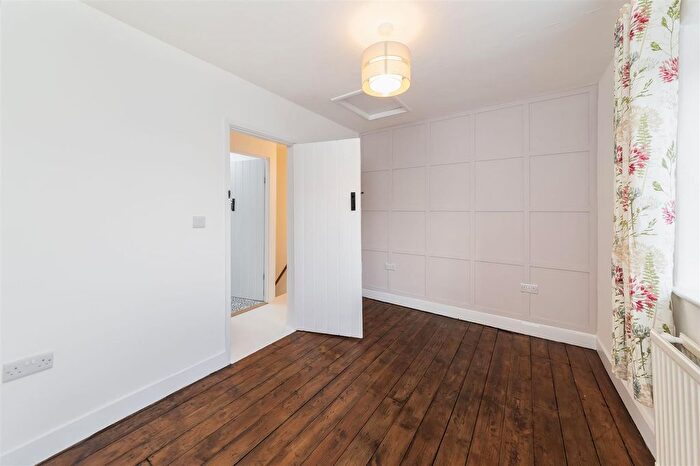 2 Bedroom Cottage To Rent In High Street, Kidlington, OX5