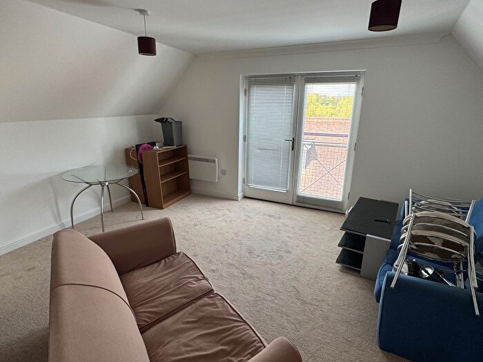 1 Bedroom Flat To Rent In Creine Mill Lane North, Canterbury, CT1