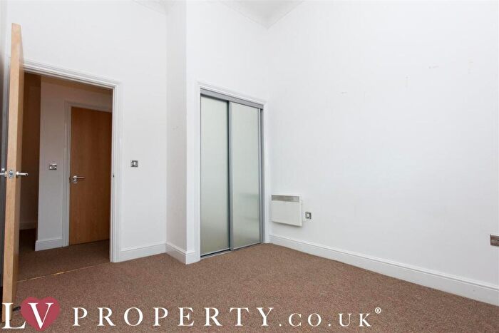 2 Bedroom Apartment To Rent In Clement Street, City Centre, Birmingham, West Midlands, B1