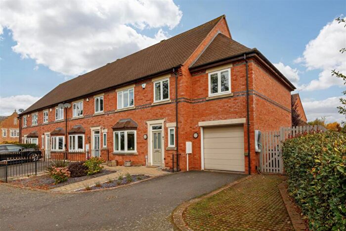 4 Bedroom Mews For Sale In Tredington Park, Hatton Park, Warwick, CV35