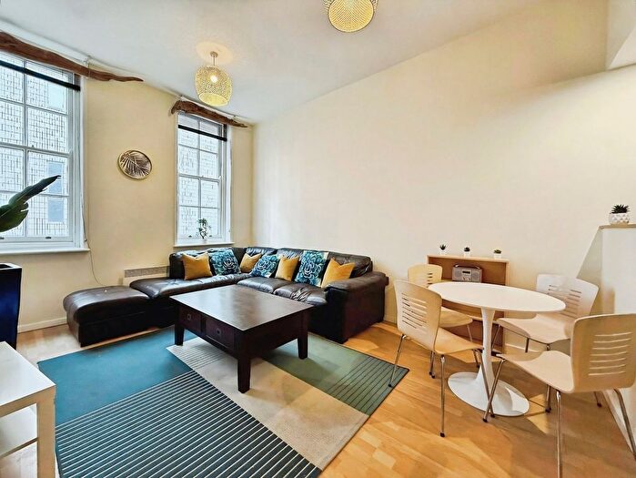 1 Bedroom Flat To Rent In Vassali House, Central Road, Leeds, LS1