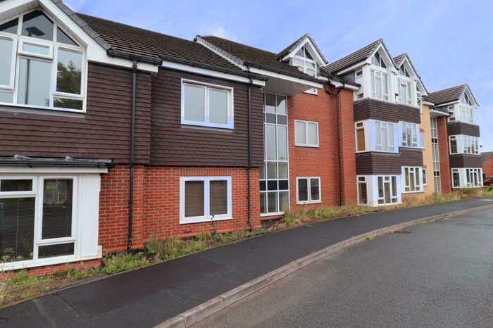 2 Bedroom Apartment To Rent In Penkvale Mews, Stafford, ST17