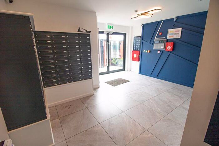 1 Bedroom Flat To Rent In Lincoln House, Nelson Street, Bolton, BL3