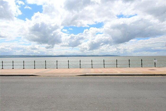 2 Bedroom Flat To Rent In South Parade, West Kirby, Wirral, CH48