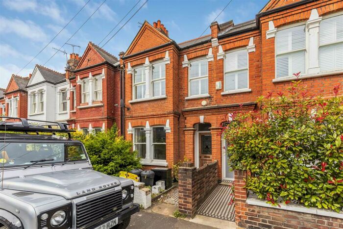 3 Bedroom House To Rent In Queens Road, East Sheen, SW14