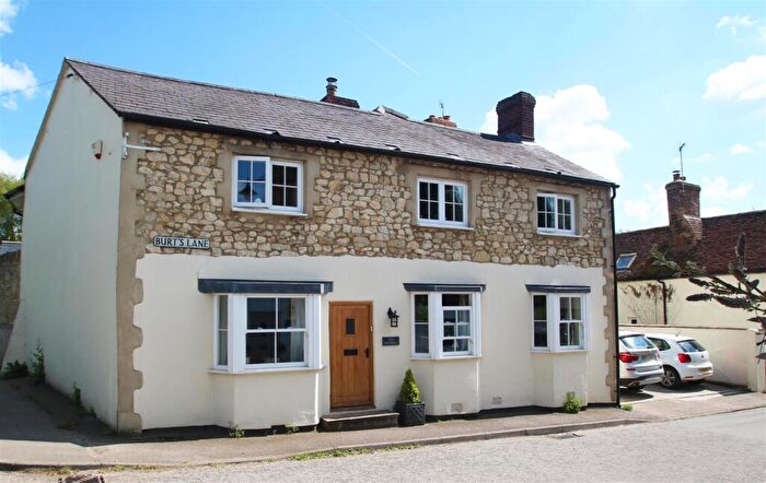 3 Bedroom Detached House For Sale In Burts Lane, Long Crendon, HP18
