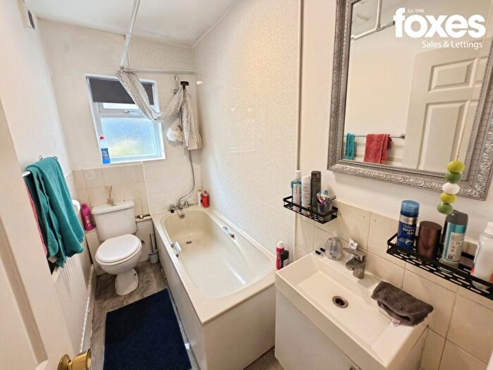 1 Bedroom Semi-Detached House To Rent In Flat, The Crescent, BH1