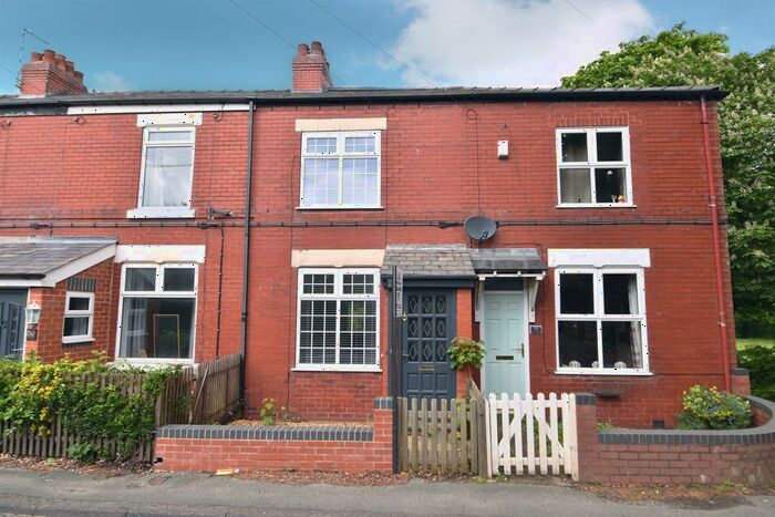 2 Bedroom Terraced House For Sale In Knutsford Road, Alderley Edge, SK9