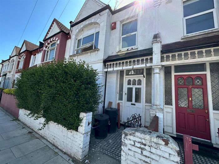 6 Bedroom Terraced House To Rent In Undine Street, London, SW17