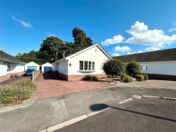 3 Bedroom Bungalow For Sale In Pineholt Close, St. Ives, Ringwood, Dorset, BH24