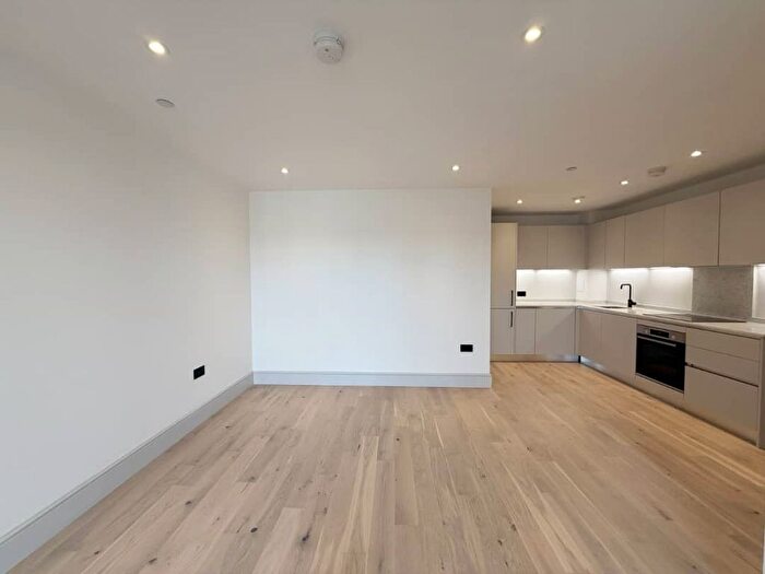 2 Bedroom Flat To Rent In Abbey Wall House, - Station Road, SW19