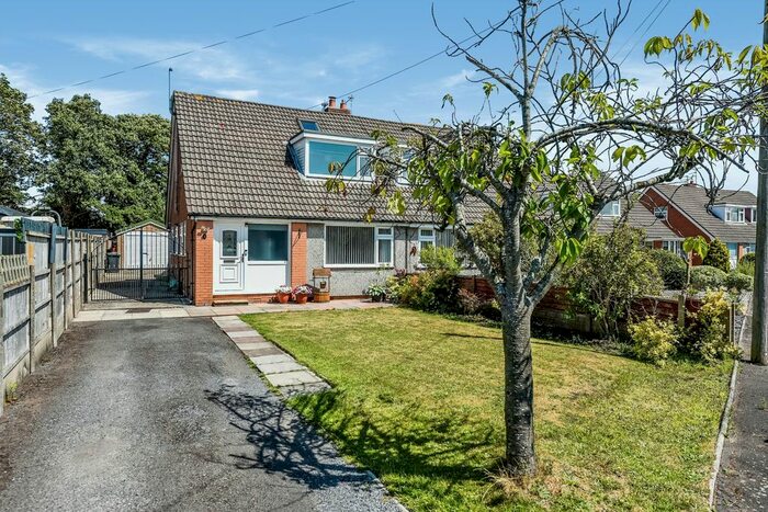 3 Bedroom Semi-Detached House For Sale In Heather Close, Formby, Liverpool, L37