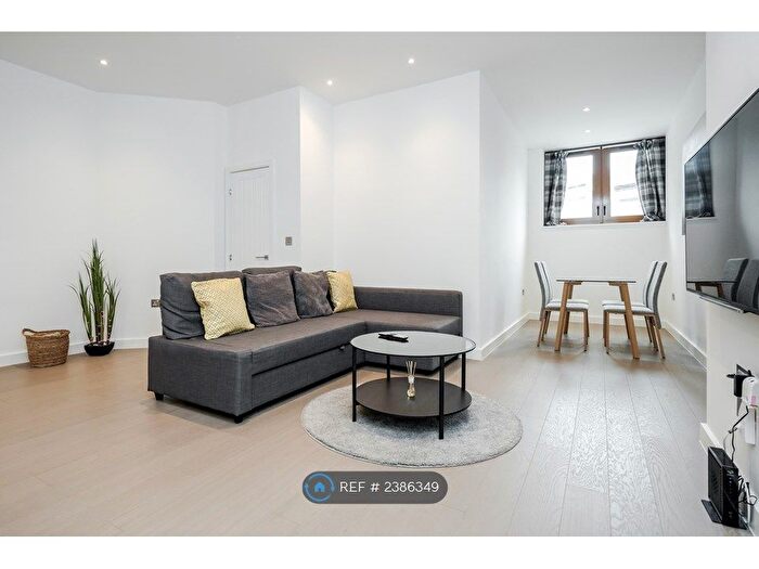 1 Bedroom Flat To Rent In Ziggurat House, St Albans, AL1
