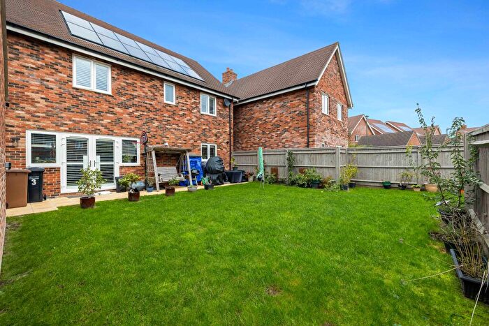 4 Bedroom Detached House For Sale In Ref: Sb - Drewell Close, Westvale Park, RH6