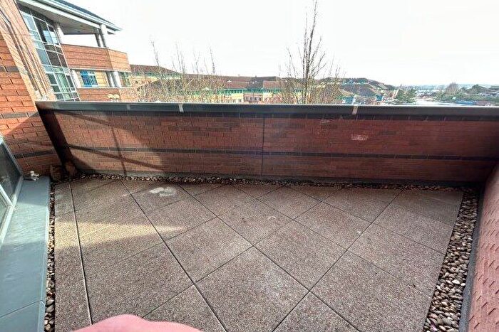1 Bedroom Flat To Rent In Waterfront West, Brierley Hill, DY5