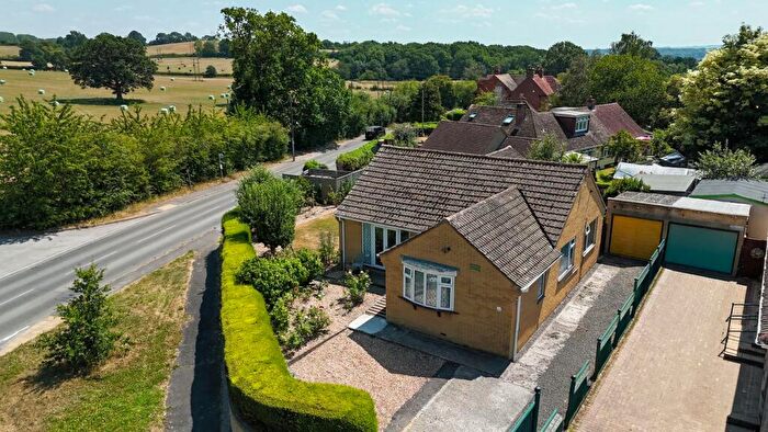 3 Bedroom Detached Bungalow For Sale In Hatchgate Close, Cold Ash, Thatcham, RG18