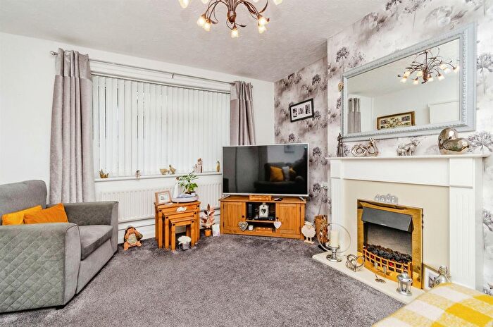 2 Bedroom Semi-Detached House For Sale In Wilkes Avenue, Walsall, WS2