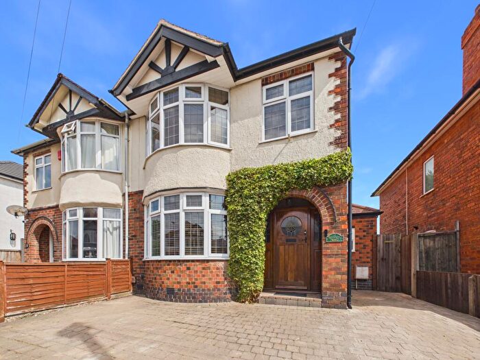4 Bedroom Semi Detached House For Sale In Spinney Road, Chaddesden, DE21