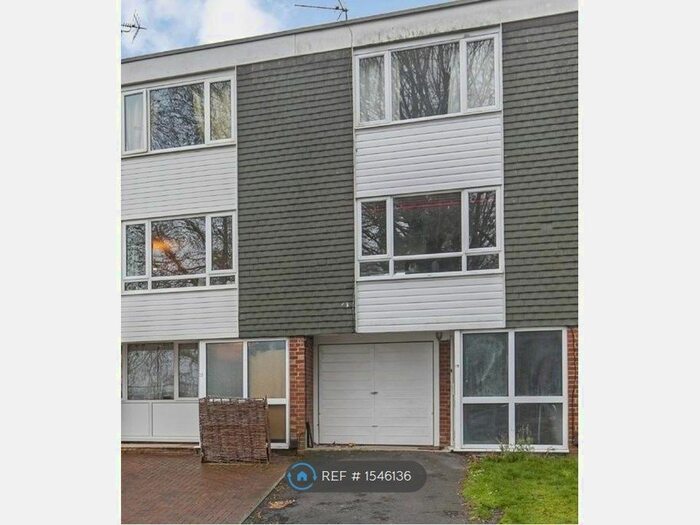 2 Bedroom Terraced House To Rent In Langton Close, Winchester, SO22