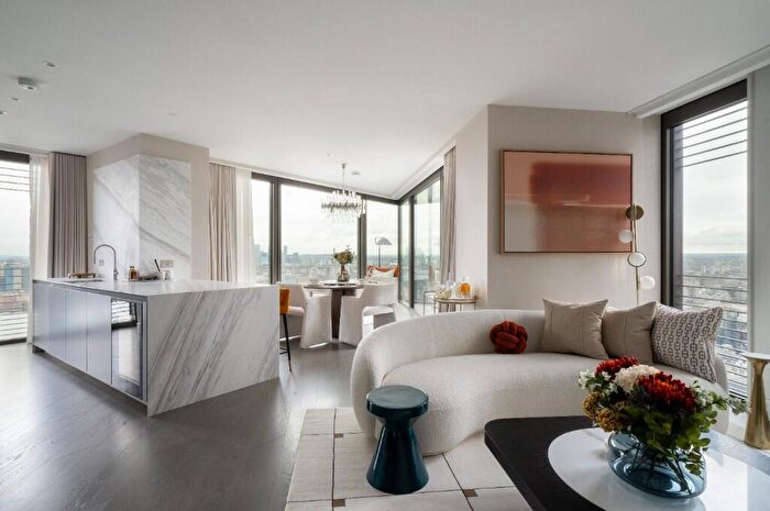 2 Bedroom Apartment To Rent In The City, London, EC3A